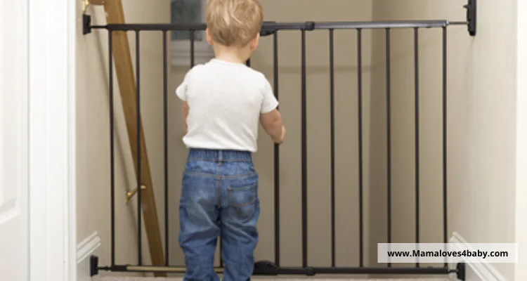 baby-gates-for-difficult-stairs